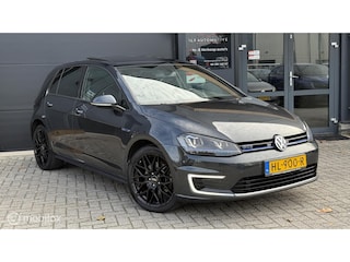 Volkswagen Golf GTE 1.4 TSI | Panodak | 18” Black Velgen