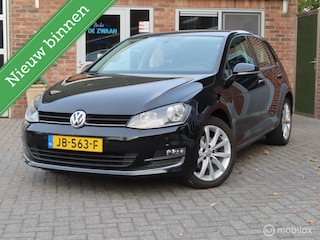 Volkswagen Golf 1.4 TSI ACT Highline|Trekhaak|Camera|Parkeersensor V/A|Stoelverwarming.