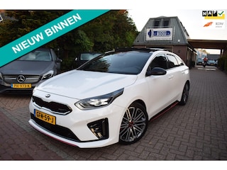 Kia ProCeed 1.6 T-GDI GT 204 PK AUTOM PANO DAK/ADAP CRUISE/NAVI/AIRCO-ECC/PDC V+A/CAMERA/XENON/BLUETOOTH/KEYLESS/STOEL STUUR VERW