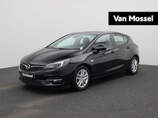 Opel Astra 1.2 Business Edition | Parkeer sensoren | Cruise control | DAB | Camera | Climate control | Apple carplay