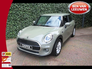 Mini Cooper 1.5 Pepper F56 LCI met Navi, LED, Clima en 16"