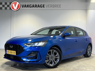 Ford Focus 1.0 EcoBoost Hybrid ST Line | Navigatie/Android/Apple Carplay | LM Velgen 17" | Parkeersensoren Voor en Achter | Cruise Control | Airco |
