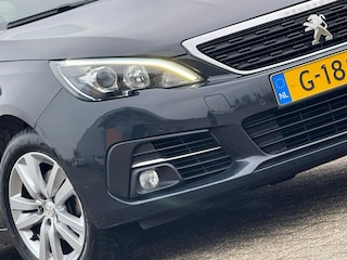 Peugeot 308 SW 1.2 PureTech B.L. 110pk Executive - Gris Haria - Panorama/Carplay