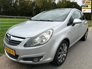 Opel Corsa 1.4-16V '111' Edition airco trekhaak 1ste eigenaar
