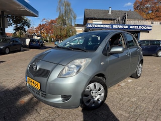 Toyota Yaris 1.0 VVTi Terra * NW. APK*AIRCO*ELEKTR. RAMEN*STUURBEKR.*