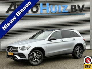 Mercedes-Benz GLC 300e 4MATIC AMG-Line LED Panoramadak Trekhaak 19 Inch Achteruitrijcamera PDC Carplay