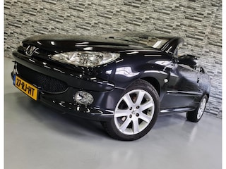 Peugeot 206 CC 2.0-16V *PDC*Leder*Trekhaak*NL AUTO*NAP*!