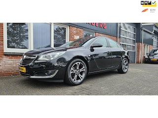 Opel Insignia 1.6 T Cosmo Automaat! Xenon! 170PK! Leer! Camera! Navigatie! NAP! Nette Auto!