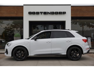 Audi Q3 45TFSIe/245pk S-Line|2023|20"Blackstyle|Matrix-LED|Keyless|Optik Schwarz|Cruise+ACC|Blindspot|El.stoelverstelling
