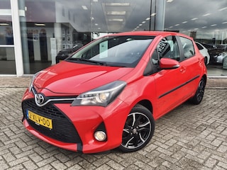 Toyota Yaris 1.3 VVT-i Dynamic | Lage Km-stand | Goed Onderhouden | Navi