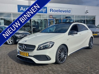 Mercedes-Benz A-klasse 180 122pk AMG Sport Edition | Origineel NL | Navi | Cruise | Led Koplampen | Panorama Schuifdak | Leder+Alcantara | Bluetooth Carkit+Streaming | Licht+Regensensor | Privacy Glass | 18''lm