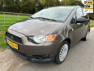 Mitsubishi Colt 1.1 Edition One dealer onderh. met trekhaak 1ste eigenaar
