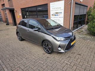 Toyota Yaris 1.3 VVT-i Aspiration | Two-tone | Camera | Navi |
