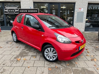 Toyota Aygo 1.0-12V Nieuwe apk 3drs weinig km