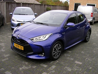Toyota Yaris 1.5 Hyb. Dynamic NAVI HEAD-UP DAB DODEHOEK
