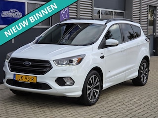 Ford Kuga 1.5 EcoBoost 182pk ST-line automaat vol opties!