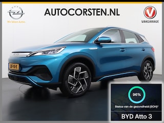 BYD Atto 3 60kWh Design SOH 96% Panoramadak Leder+Elektr.Verst. Warmtepomp Adaptieve Cruise 360°Camera Apple Carplay Android Auto Elektr.Achterklep Design Verkeersbord detectie WiFi DAB Led Rijstrooksensor Keyless Smartphone Entry Fabrieksgarantie tot 12-12-2030 /150.000km Garantie op de LFP Accu tot 12-12-2030/200.000km €44.000,- Nieuw!