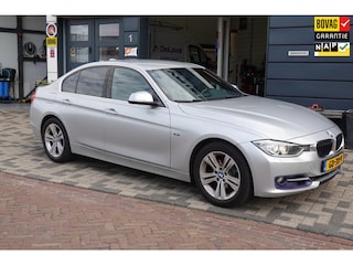 BMW 320i High Executive