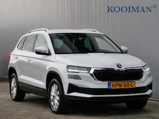 Skoda Karoq 1.5 TSI 150pk ACT Business Edition Automaat Apple Carplay / Camera / Keyless entry