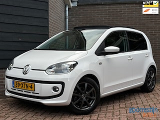 Volkswagen Up 1.0 high up! BlueMotion | Panorama | Airco | Navi | PDC | Cruise | NAP