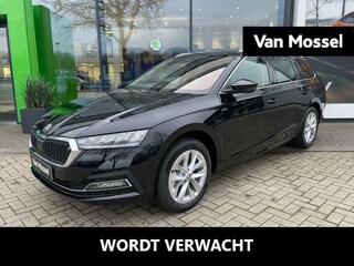 Skoda Octavia Combi 1.0 e-TSI Business Edition Plus 110 PK | Automaat | LED Koplampen | Navigatie | Trekhaak | Climate Control | Adaptive Cruise Control | Travel pakket | Apple Carplay/Android Auto | Elektrische achterklep | Stoelverwarming | Privacy Glass | Parkeersensoren | Lichtmetalen velgen | €4201,- Actiekorting! | PRIJS = NETTO RIJKLAAR! | Direct leverbaar! |