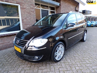 Volkswagen Touran 1.4 TSI Highline 7 Persoons