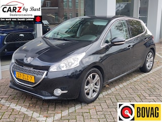 Peugeot 208 1.4 VTi ALLURE Navi | Clima | Trekhaak | Parkeersensoren