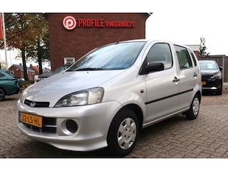 Daihatsu Young RV Young 1.0-12V Benzine * NAP Kilometer Aanwezig * Eerste eigenaar * *** Unieke Automobiel *** YoungTimer *** Vingerhoets Autobedrijf Bladel B.V. Al meer dan 100 jaar een begrip in de Kempen.......