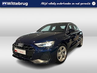 Audi A3 Limousine 30 TFSI S edition | AppleCarplay | Cruisecontrol | Optiek Zwart | Climate Control |