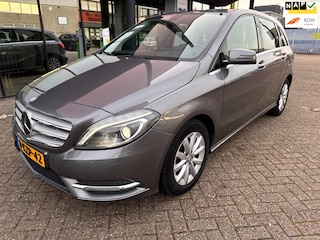 Mercedes-Benz B-klasse 180 Ambition / Navi / Xenon / Trekhaak / LED