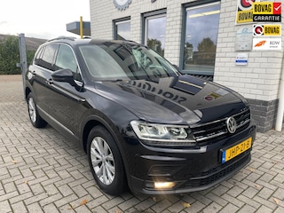 Volkswagen Tiguan 1.4 TSI Comfortline Business / Add. Cruise / Climate controle / PDC achter / Navigatie / Telefoon / Stoelverwarm