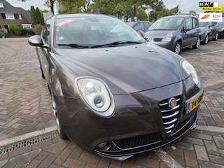 Alfa Romeo Mito 1.3 JTDm ECO Distinctive RIJDT EN SCHAKELT PERFECT NETTE AUTO