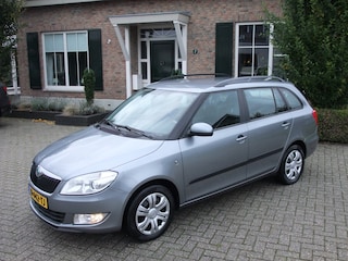 Skoda Fabia Combi 1.2 TSI Fresh , Airco , Cv, Isofix , Elec ramen enz Zeer nette auto