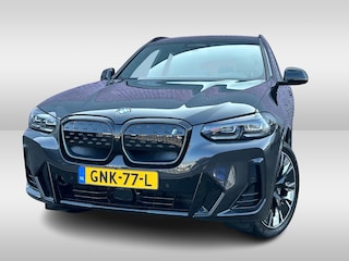 BMW iX3 High Executive Edition 80 kWh / Trekhaak / Panoramadak / 360Camera / Head-up / 20'' / Leder / Harman Kardon / Sfeerverlichting / Dodehoek / DAB / Stuur+Stoelverwarming / ACC