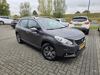 Peugeot 2008 1.2 PureTech Blue Lion