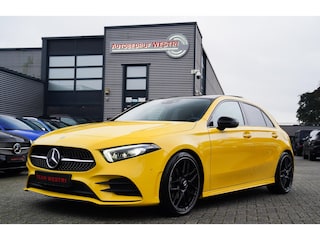 Mercedes-Benz A-klasse 180 Premium Plus | AMG Pakket | Panorama | Leder/alcantara | Elektrisch verstelbare voorstoelen | LED | CAM