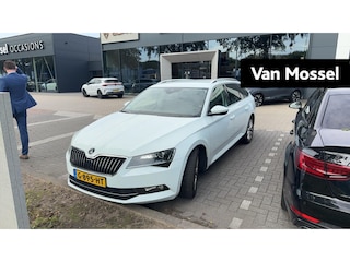 Skoda Superb Combi 1.8 TSI Style Business