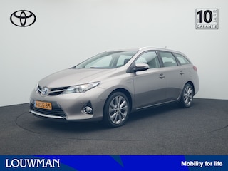 Toyota Auris Touring Sports 1.8 Hybrid Executive | Parkeersensoren V+A | Stoelverwarming |
