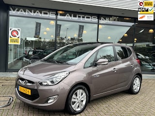 Hyundai ix20 1.4i i-Vision Schuif-Panorama Clima Cruise Trekhaak NAP NL-Auto Dealeronderhouden!