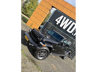 Jeep Gladiator 3.0 V6 AUT 5 PERS MULTI CARGO -VAN- LEDER /NAVI CLIMA / 12MND GAR € 60.499 EXCL Unieke auto in nieuwstaat dealer onderhouden schade vrij . opbouw multifunctioneel uit te voeren naar wens . informeer naar de mogelijkheden . prijs is inclusief mee geleverde soft top / auto is als cabrio uit te rusten .