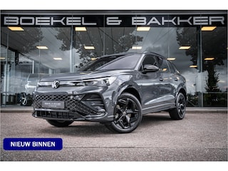 Volkswagen Tiguan 1.5 eHybrid 272pk R-Line Edition ** HUD ** Trekhaak ** 360 camera ** Massage Blackstyle **