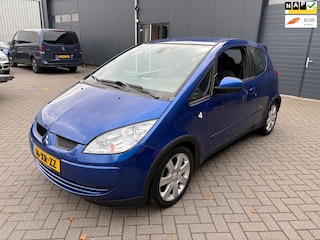 Mitsubishi Colt 1.5 QS Ninety SPECIAL EDITION! Recent groot onderhoud