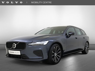 Volvo V60 T6 AWD Plus Dark | Trekhaak | Panoramadak | 360° Camera |