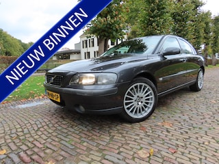 Volvo S60 2.4 T 200 PK!! Ecc Cruisecontrol Leer Lm Velgen Trekhaak***Apk t/m 16-10-2026***Youngtimer***