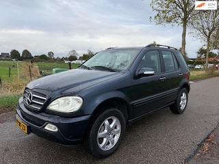 Mercedes-Benz ML 500 7-Zits/ Apple Carplay