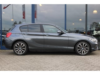 BMW 118i Automaat Urban NAVI CAMERA 18'' NL AUTO