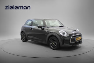 Mini Cooper Electric Business Edition 33 kWh - Carplay, Navi, Camera, Stoelverw.