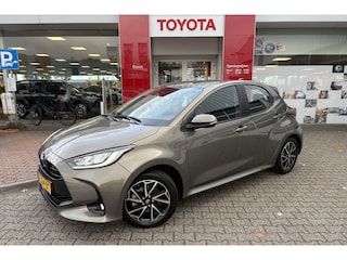Toyota Yaris 1.5 Hybrid Dynamic limited | All season | Climate control |