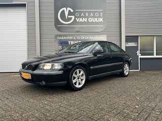 Volvo S60 2.4 170PK NIEUWE APK Airco,Trekhaak,CruiseControl,MultifunctioneelStuur,Centr.Vergr.,L.M.Velgen,Radio/CD.Speler,Export,