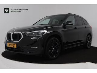 BMW X1 SDrive18i Business Edition (NAVIGATIE, STOELVERWARMING, HEAD-UP, SFEEVERLICHTING, 1e EIGENAAR, DEALER ONDERHOUDEN)